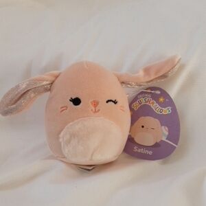 Squishmallows - 5" Satine The Bunny, NWT